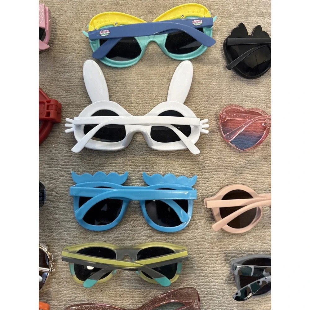 Kids Sunglasses lot of 21-Funny shapes & Styles-Kids parties-Reunions-Fast Ship